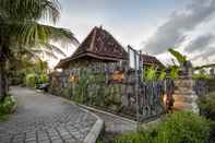 Lobby Eka Wood Villa