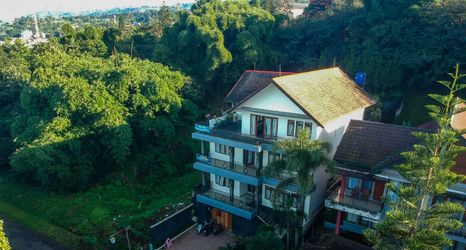 Exterior 2 Villa Dawis Syariah 8BR 35pax