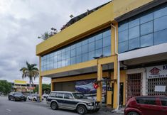 Luar Bangunan 3 OYO 90155 Bmw 1 Hotel