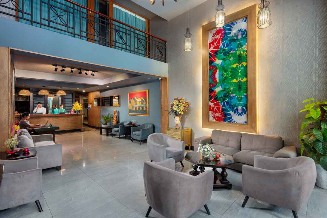 Với giá phòng hợp lý, Oriana Boutique Hotel And Spa đang là sự lựa chọn hàng đầu cho những du khách muốn nghỉ đêm tại Hà Nội mà không phải bỏ ra quá nhiều chi phí. Với những dịch vụ tiện ích và đẳng cấp, Oriana Hà Nội là điểm đến lý tưởng cho những kỳ nghỉ giải trí thú vị.