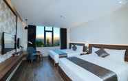 Bedroom 5 Phuong Bac Luxury Hotel 