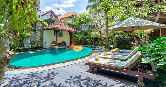 สระว่ายน้ำ Lumbung Sari Ubud Hotel