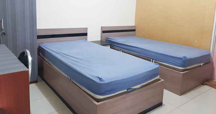 Kamar Tidur OYO 90188 Rotterdam Kediri Guest House