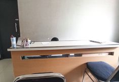 Lobby 7 OYO 90188 Rotterdam Kediri Guest House