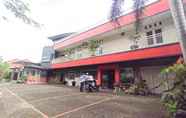 Bangunan 4 OYO 90188 Rotterdam Kediri Guest House