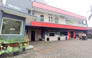 Bangunan 5 OYO 90188 Rotterdam Kediri Guest House