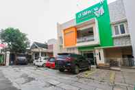 Exterior Super OYO 90193 D'waru Homestay Syariah