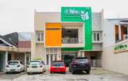 Exterior 4 Super OYO 90193 D'waru Homestay Syariah