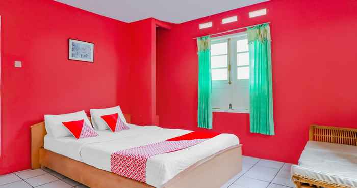 Bedroom OYO 90197 Villa Bangau Ciloto
