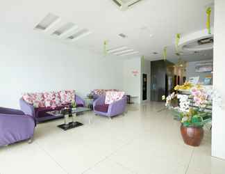 Lobi 2 East Sun Hotel Sekinchan