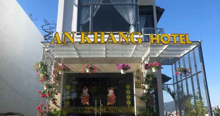 Bên ngoài An Khang Hotel Dalat