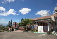 Exterior 2 OYO 738 Maganda Hotel