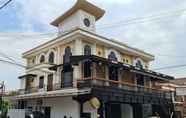 Bangunan 5 OYO 90203 Dzawani Guest House