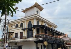 Exterior 2 OYO 90203 Dzawani Guest House