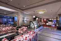 Bar, Cafe and Lounge Grand Dafam Braga Bandung