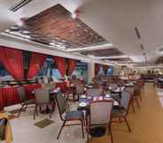 Restoran 4 Grand Dafam Braga Bandung