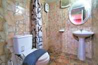 Toilet Kamar Lek Homestay