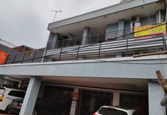 外部的 3 OYO 90251 Makaliwe Residence