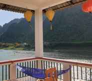 Nearby View and Attractions 5 Funny Monkeys Homestay