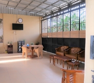 Bar, Kafe, dan Lounge 3 Daile Homestay