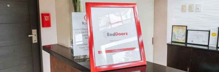 Lobby RedDoorz Premium @ Cupang Muntinlupa 