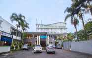 Luar Bangunan 4 Grand Arjuna Hotel