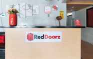 Lobby 4 RedDoorz near Christ the King Medical Center