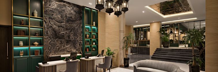 Lobby Sutasoma Hotel