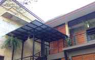 Luar Bangunan 5 Palm House Normal Loft