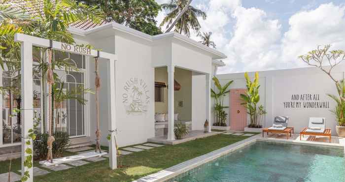 Kolam Renang No Rush Villas