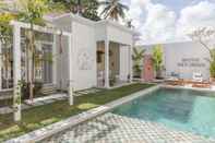 Kolam Renang No Rush Villas