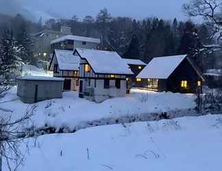 Bên ngoài 2 Zen Chalets Hakuba