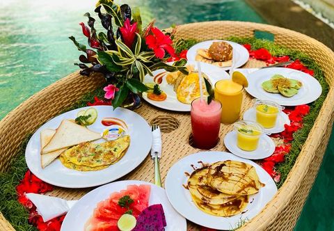 レストラン Puri Shanti Villa