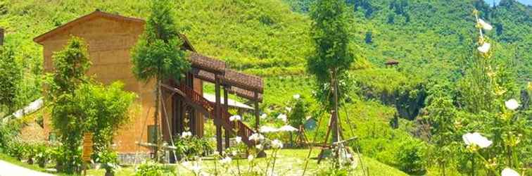 Lobi Hmong Village Resort