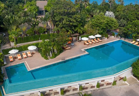 สระว่ายน้ำ Ban's Diving Resort