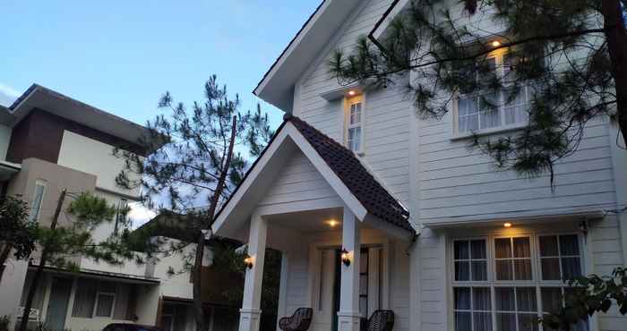 Lobi Alana Farmhouse Syariah