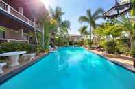 Swimming Pool Aumpai Luxury