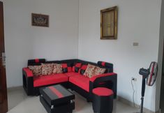 Lobi 7 Waruu Haus