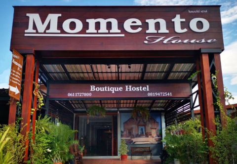 Exterior Momento House