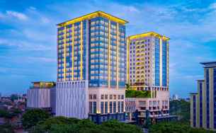 Hotel Tentrem Semarang, Rp 2.048.047