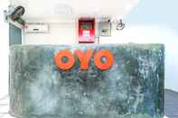 Lobi OYO 90185 168 Inn