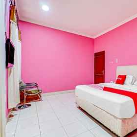 Bedroom 1 Hotel O Ubaran Guest House, 슬라맛 트랜스 수치 호텔