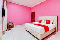 Bedroom OYO 90218 Ubaran Guest House