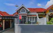 Exterior 6 OYO 90255 Villa Cipendawa Md28 Cianjur