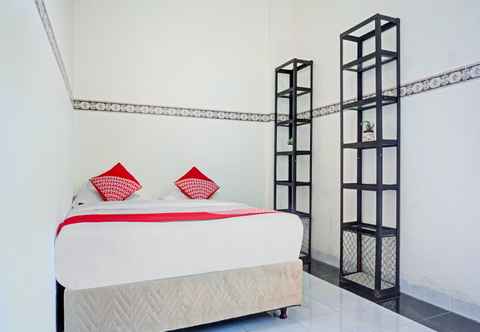 Bedroom OYO 90260 Bumi Merpati Residence