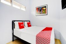 Bilik Tidur OYO 90237 Ar 20 Guest House Syariah