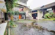 Bangunan 4 OYO 90240 Pandan Inn Guest House Batu