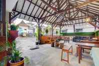 Restaurant OYO 90240 Pandan Inn Guest House Batu