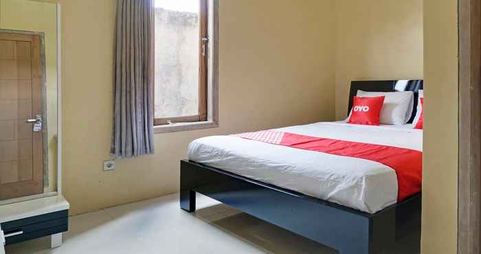 Bilik Tidur OYO 90242 Villa & Guest House Panput