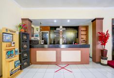 Lobby 7 OYO 90250 Hotel Lumajang New